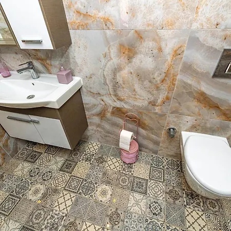 Appartement Nilo - Kalkan'da 2+1 Muhafazakar Tatil Villasi